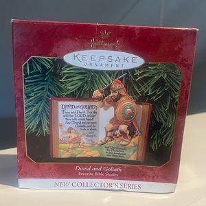 Hallmark Ornament 1999 "David And Goliath" First In Bible Series